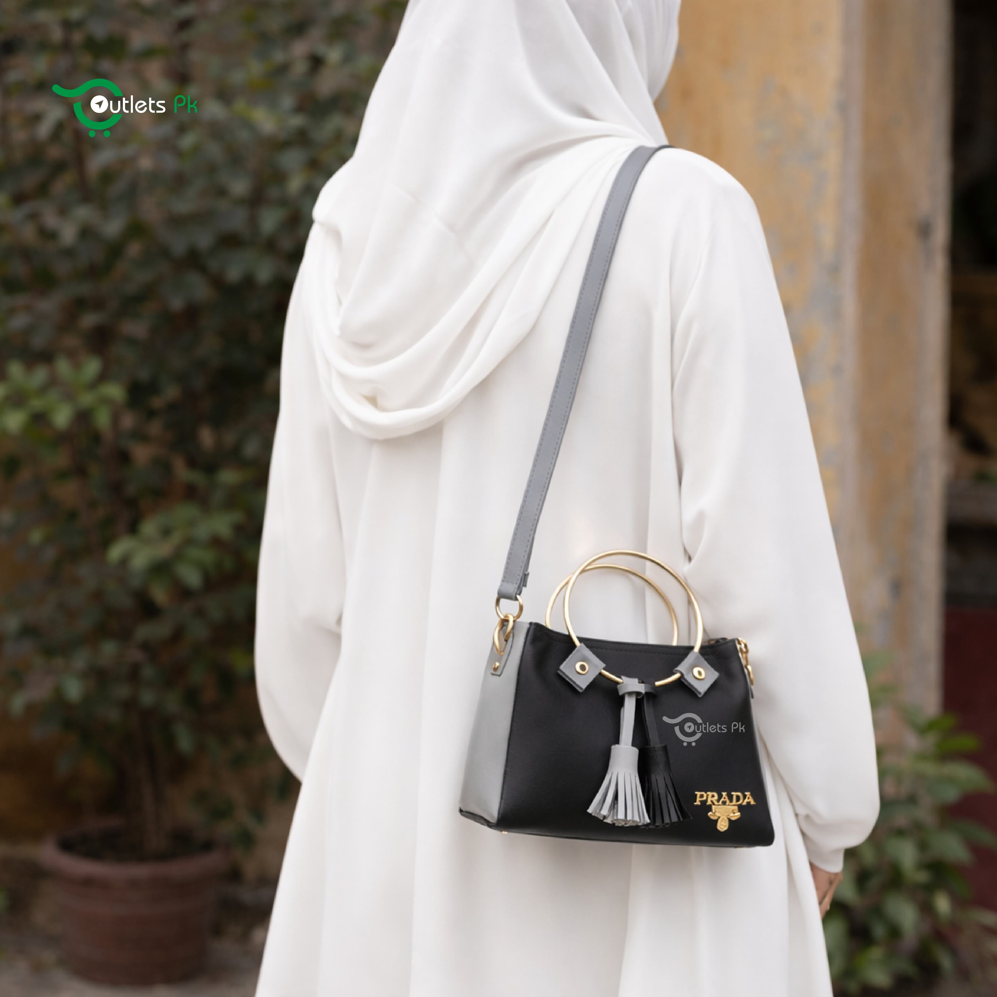 ROUND HANDLE – BLACK & GREY