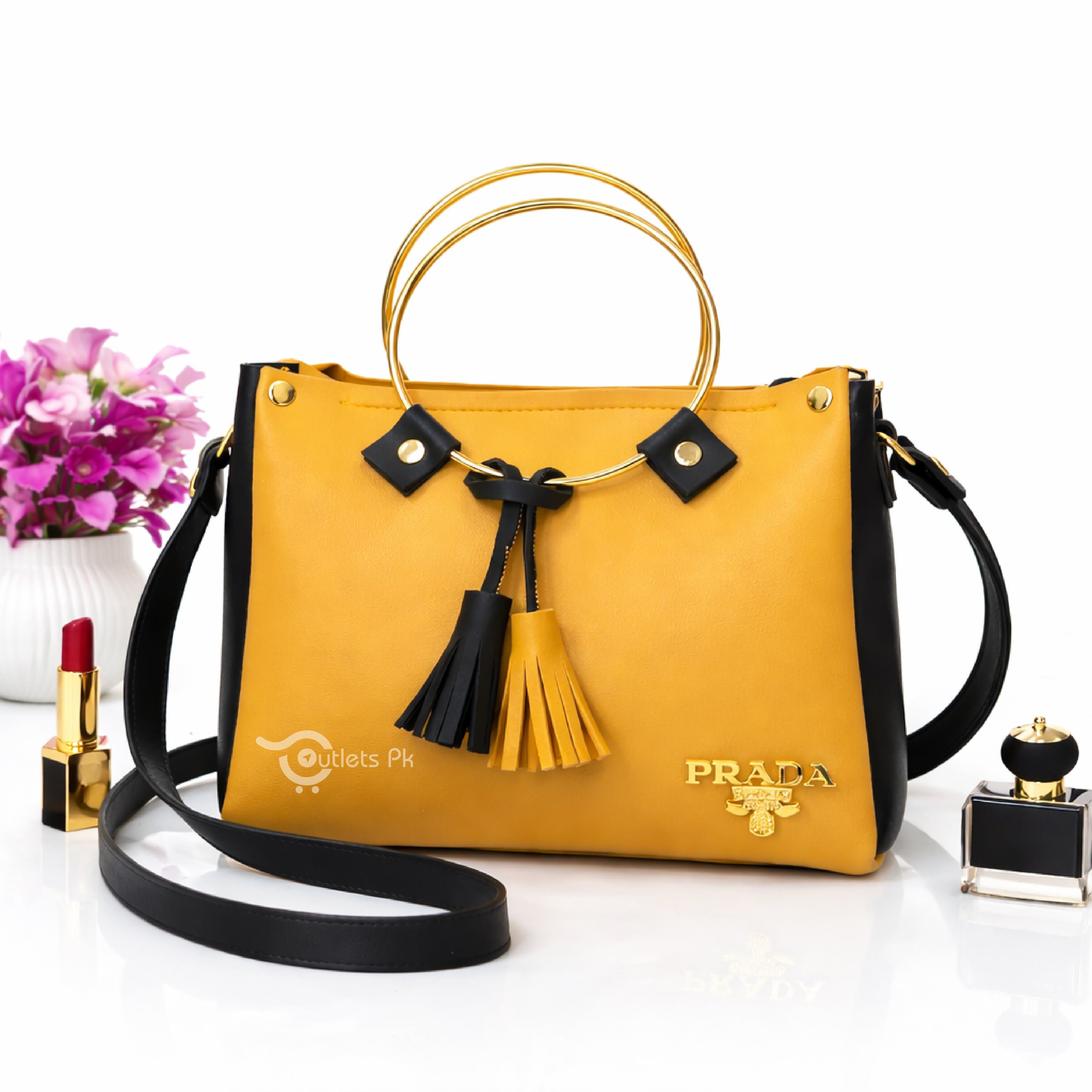 ROUND HANDLE – YELLOW & BLACK